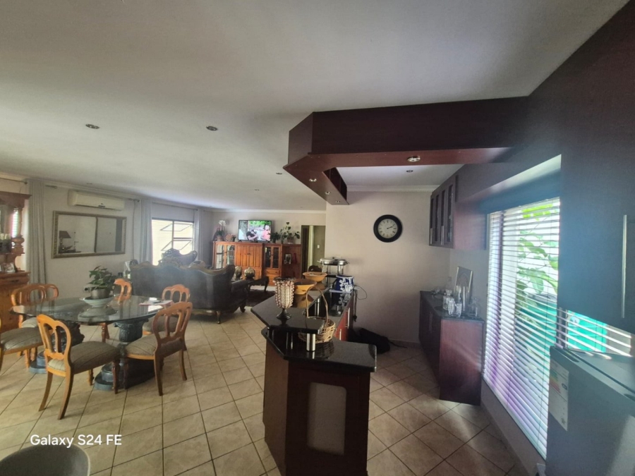 3 Bedroom Property for Sale in Safari Gardens North West